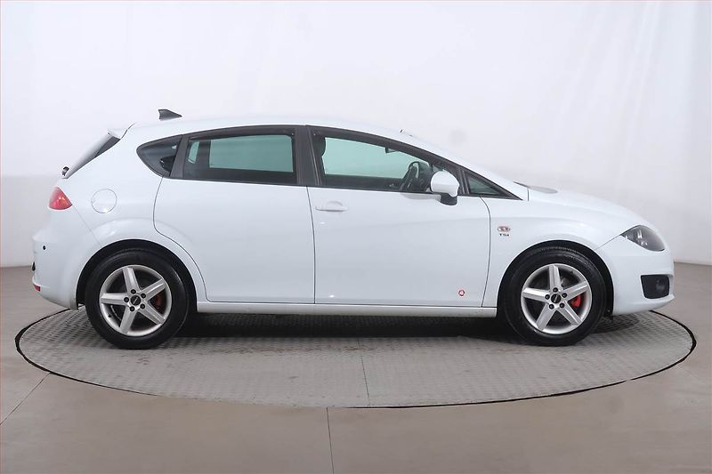 Seat Leon (2011) 1.2 TSI, Serv.kniha, Tempomat - fotka 6 z 17