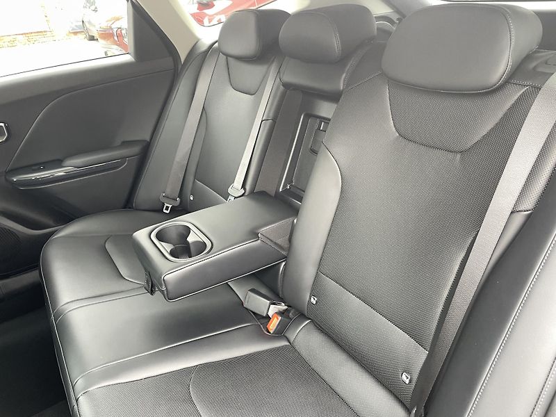 Kia K4 Sportswagon (2026) 1,6 T-GDi 7DCT TOP 110 kW - fotka 25 z 29