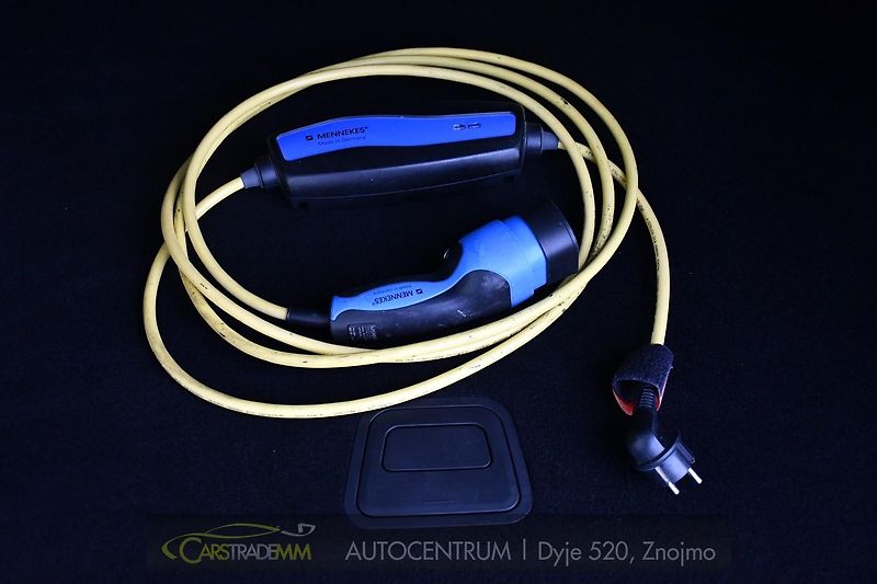 Volvo V60 2,0 T6 186kW PHEV TWIN ENGINE - fotka 45 z 51