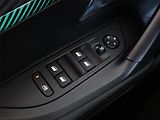 Peugeot 2008 (2021) 1.2 PureTech, Automat - náhled 16