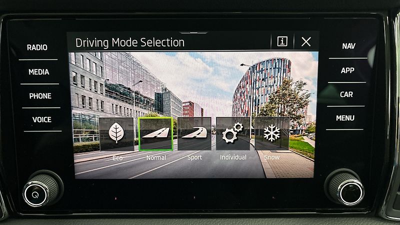 Škoda Kodiaq 2.0 TDI DSG 4x4 Style - fotka 30 z 30