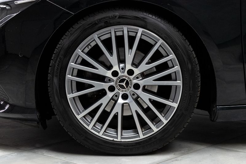 Mercedes-Benz CLA 180d PROGRESSIVE*KAMERA*ACC* - fotka 34 z 39