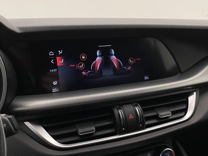 Alfa Romeo Stelvio VELOCE 2.2JTDm REZERVACE - fotka 50 z 62
