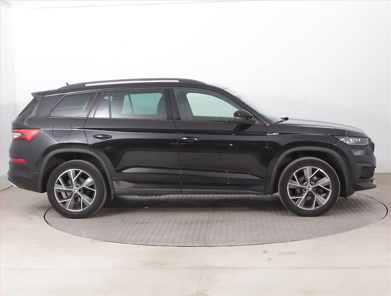 Škoda Kodiaq (2022) Sportline 1.5 TSI - fotka 6 z 17