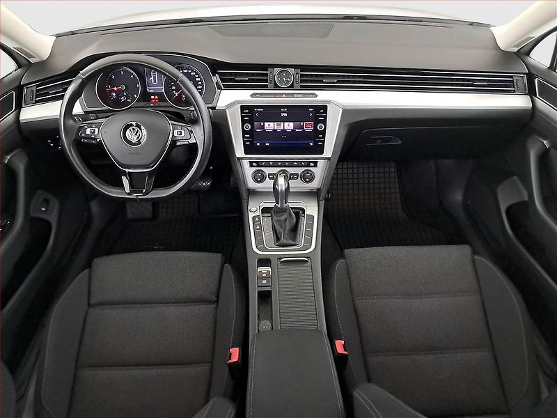 Volkswagen Passat (2017) Comfortline 2.0 TDI, Automat - fotka 8 z 19