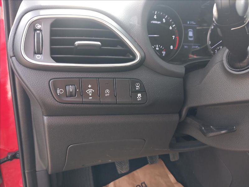 Hyundai i30 1,0 T-GDI MT START PLUS - fotka 15 z 19
