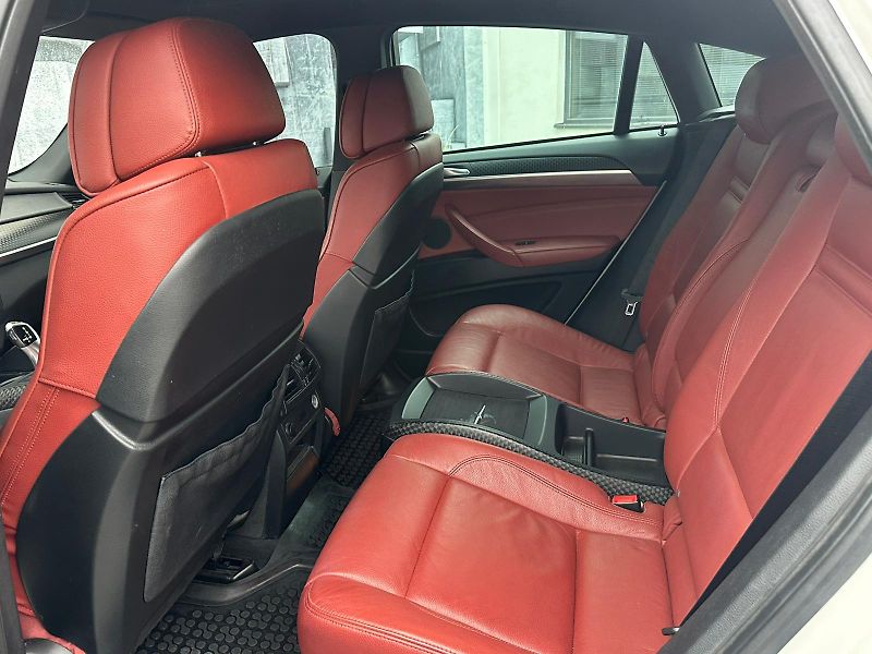 BMW X6 (2012) 40D, 225KW, MASÁŽ, VÝBAVA - fotka 10 z 27