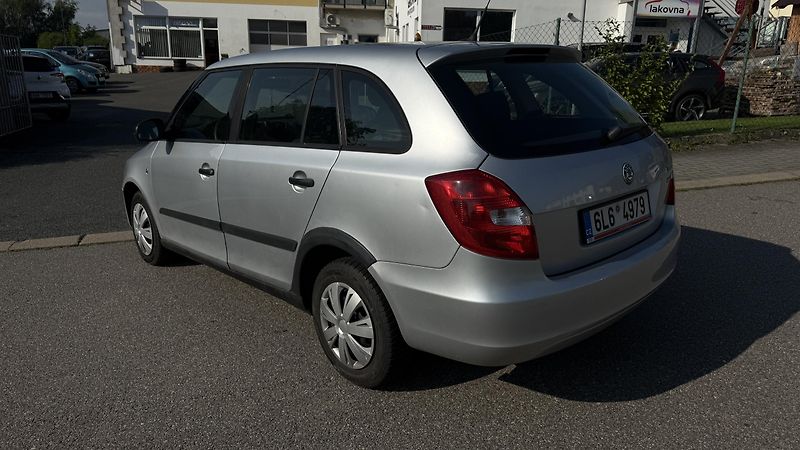 Škoda Fabia (2011) 1.6TDI 66KW KLIMA - fotka 8 z 18