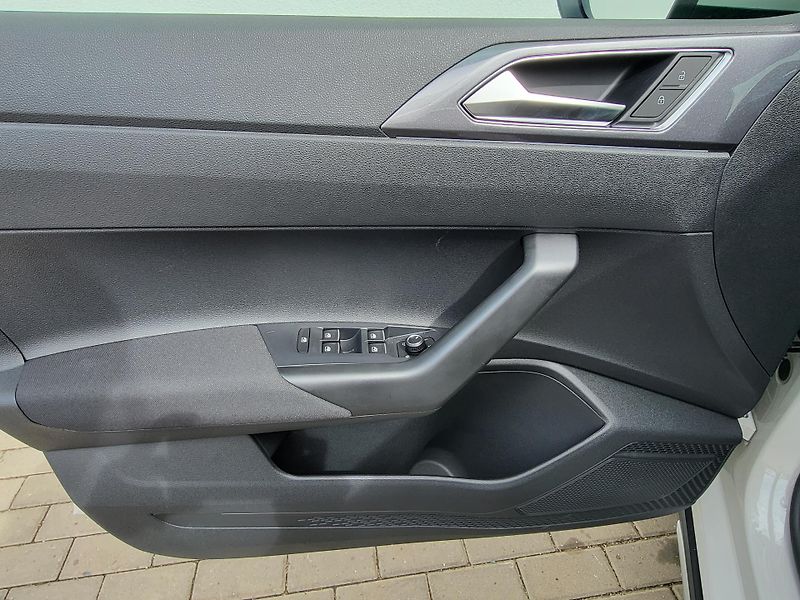 Volkswagen Taigo (2026) Love 1,0 TSI 85KW-nové - fotka 6 z 24