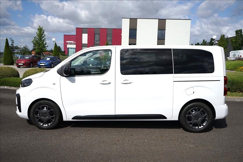 Citroën SpaceTourer (2026) 2,2 BlueHDi 150 MAN6 FEEL M - fotka 4 z 25