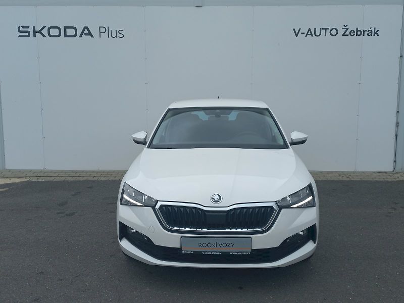 Škoda Scala (2023) Ambition PLUS 1,0 TSI 81 kW DS - fotka 4 z 22