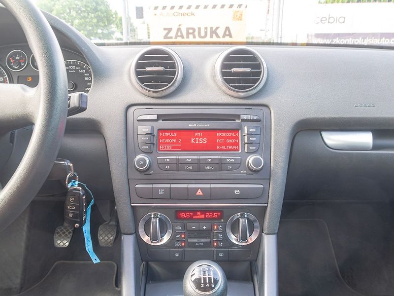 Audi A3 (2009) 1.4TSI 92KW – 2x KOLA - fotka 17 z 39