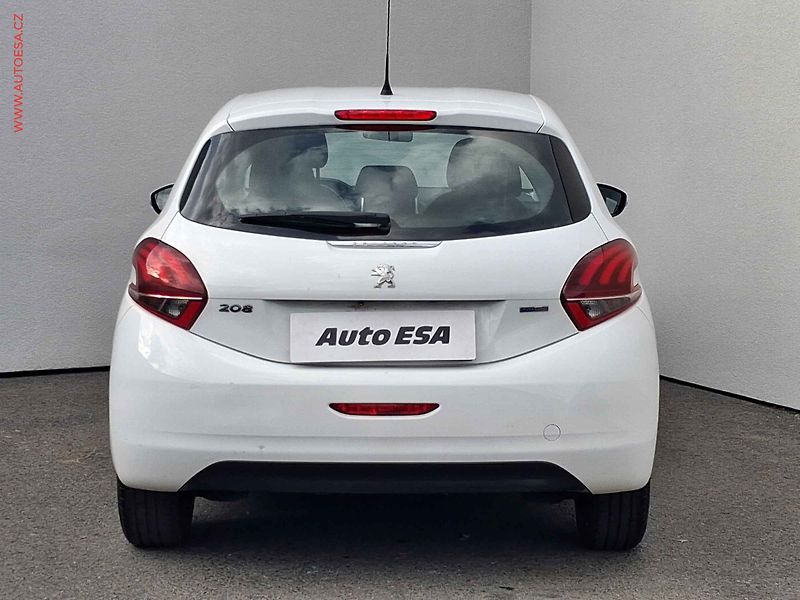 Peugeot 208 (2016) 1.2 PT, ČR, Active, +kola - fotka 5 z 15