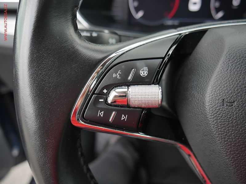 Škoda Superb (2022) 1.5 TSi, Style, LED, navi - fotka 12 z 29