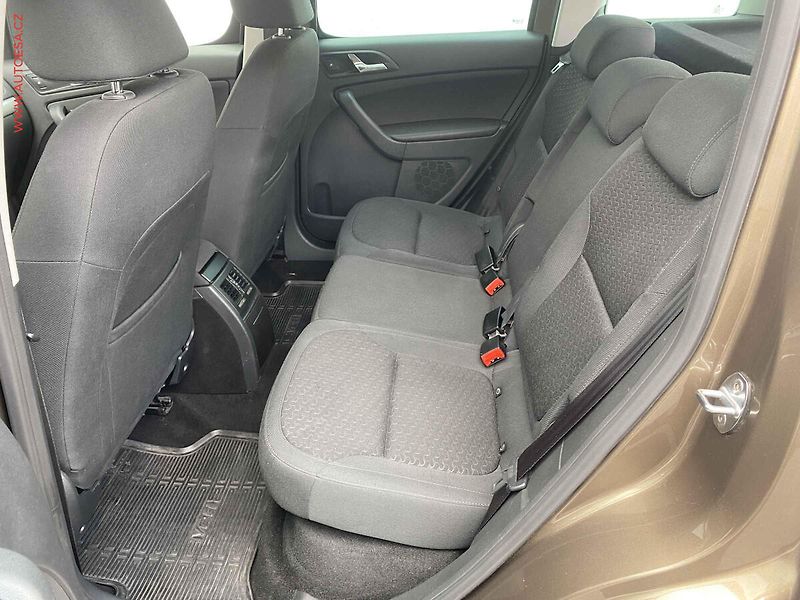 Škoda Yeti (2013) 2.0 TDi 4x4, ELE, DSG, bixen - fotka 10 z 20