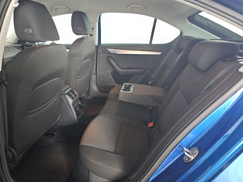 Škoda Octavia (2015) 2.0TDi 110kW DSG ELEGANCE PLUS - fotka 7 z 31