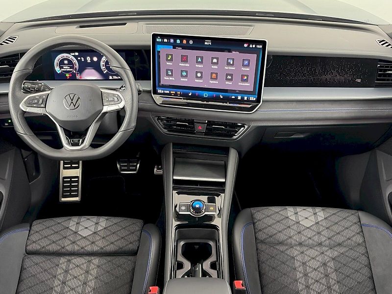 Volkswagen Tayron (2025) R-Line 2.0 TSI 195kW 4Motion D - fotka 5 z 44