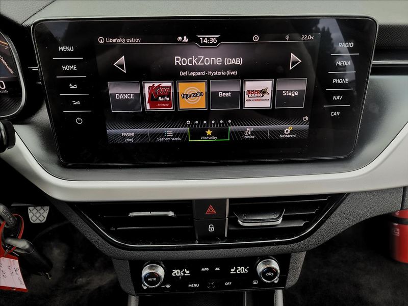 Škoda Kamiq 1,0 TSI,TFT,NAVI,VÝHŘEV,KLIMA - fotka 32 z 50