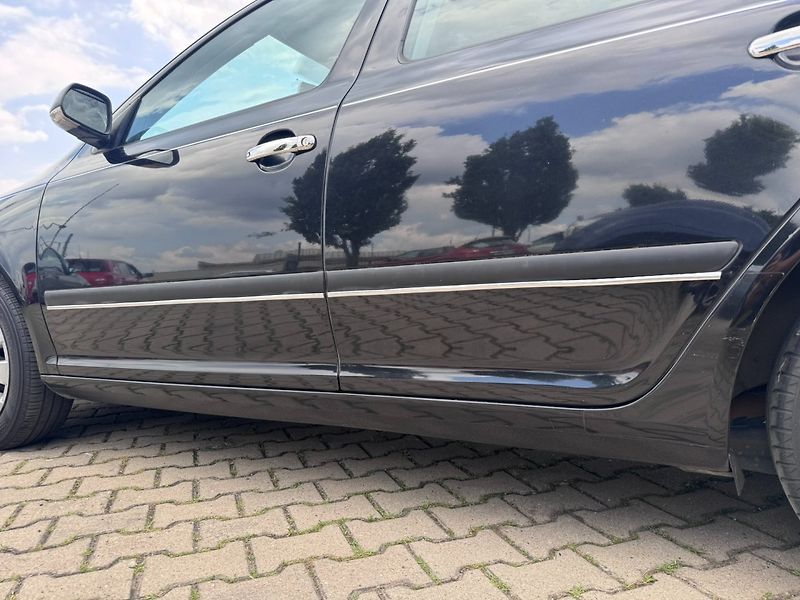 Škoda Octavia (2007) 1,6i MPI 75 KW KOLA SK STK - fotka 19 z 46