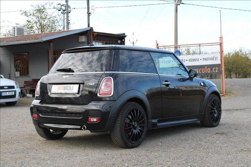 Mini One 1,6 i  STK 4/2028, KLIMA - fotka 5 z 26