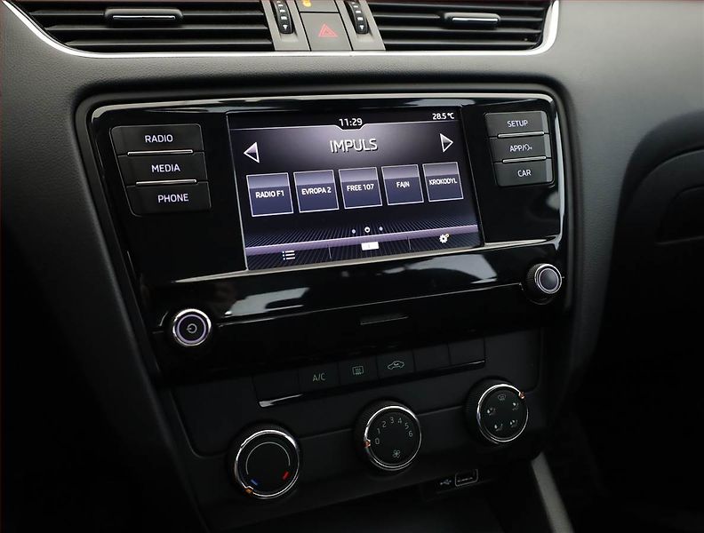 Škoda Octavia (2019) Ambition 1.0 TSI, Serv.kniha - fotka 9 z 17