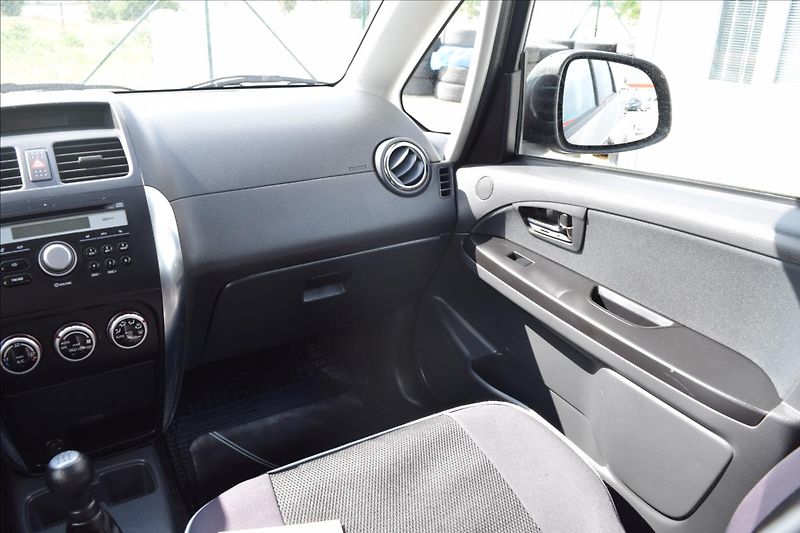 Fiat Sedici 1,6 i 79KW 4X4 NOVÁ STK - fotka 32 z 47