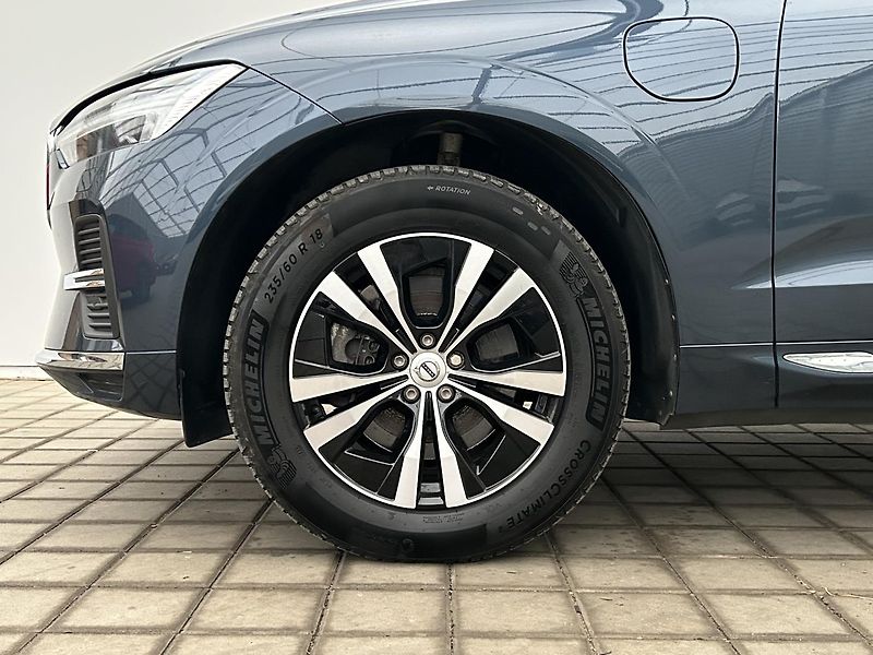 Volvo XC60 2.0 T6 4x4 Recharge PLUS Panor - fotka 9 z 28