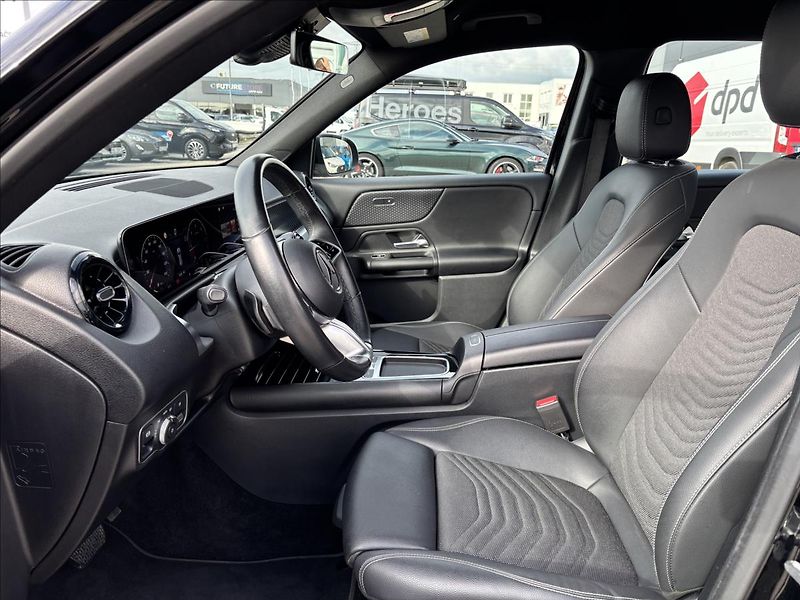 Mercedes-Benz GLB 2,0 200d 110kW 4Matic DCT - fotka 18 z 45