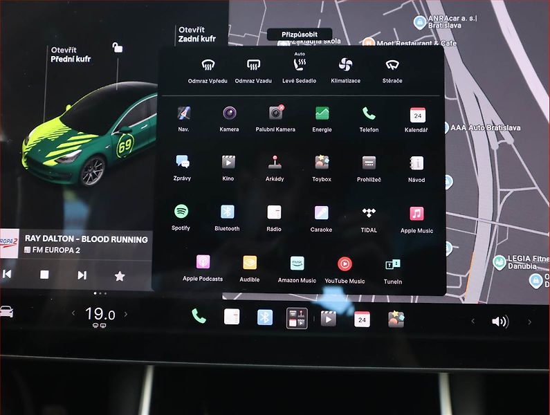 Tesla Model 3 (2019) Std Range Plus 52kWh, SoH 80% - fotka 22 z 25