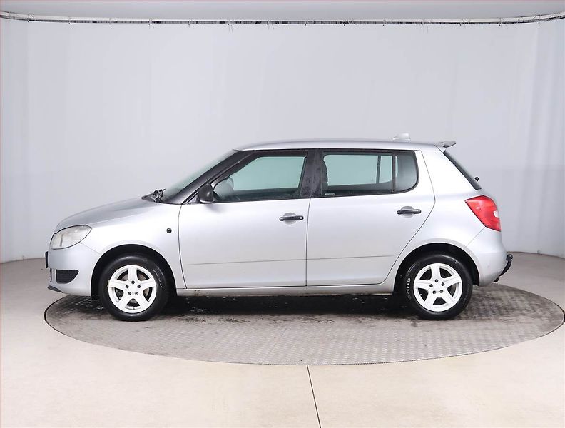 Škoda Fabia (2010) 1.2 12V, Tažné, za super cenu - fotka 3 z 16
