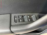 Škoda Octavia (2013) 1.6 TDi, AC, výhřev sed. - náhled 12