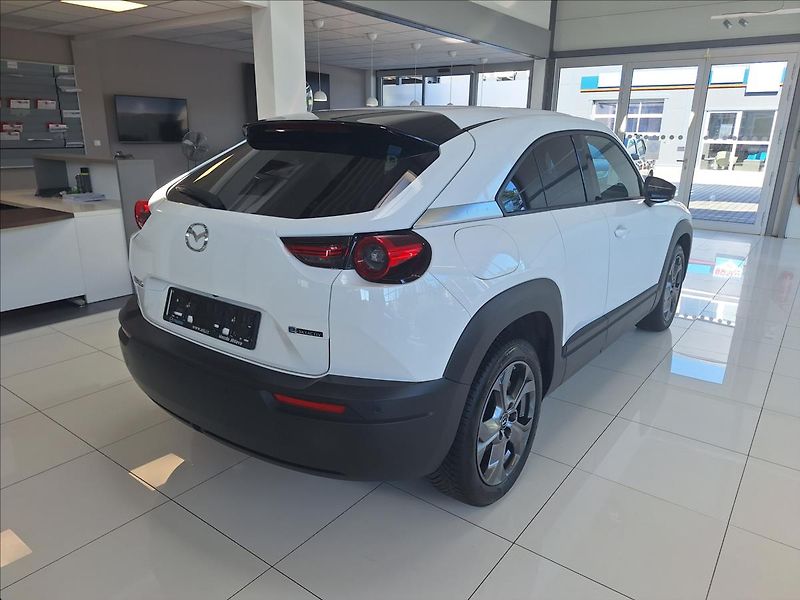 Mazda MX-30 EV e-SKYACTIV LUXURY - VINTAGE - fotka 2 z 13