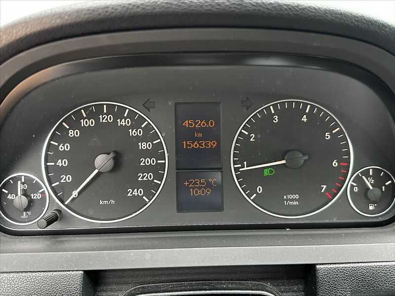 Mercedes-Benz Třídy A 1,5 i 70KW-A 160 KLIMA-SERVIS! - fotka 21 z 32