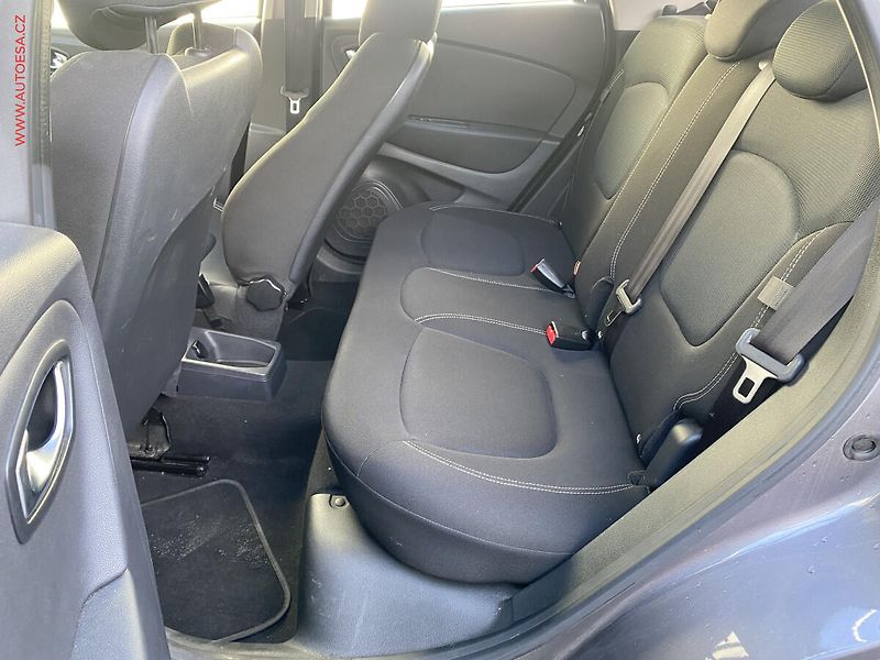 Renault Captur (2017) 0.9 TCe, AC, tempo - fotka 10 z 16