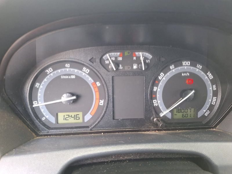 Škoda Fabia (2006) 1.2 HTP / 40 kW / 5MP / Classi - fotka 11 z 33