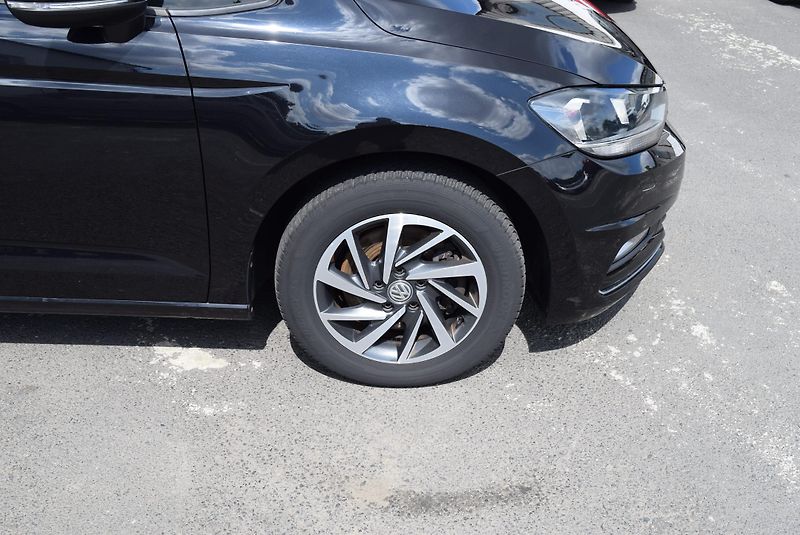 Volkswagen Touran (2017) 1.4TSI 110kw 7MÍST CLBMT NAVI - fotka 5 z 50