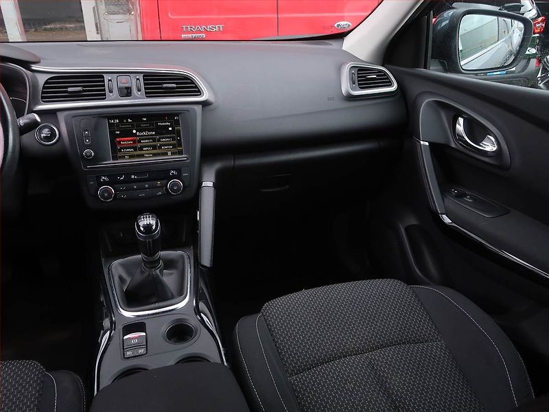 Renault Kadjar (2017) 1.2 TCe, Navi, Tempomat - fotka 8 z 15