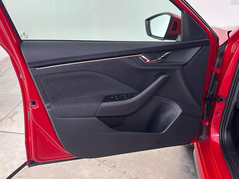 Škoda Kamiq Top Selection DSG - fotka 13 z 27