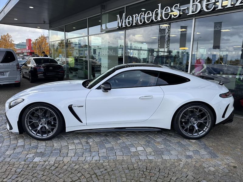 Mercedes-Benz AMG GT 63 4M+ Pro - fotka 2 z 35
