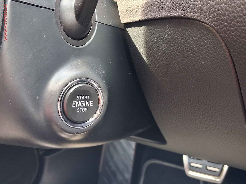 Škoda Superb (2017) 2.0 TDi, ČR, SportLine, DSG - fotka 16 z 29