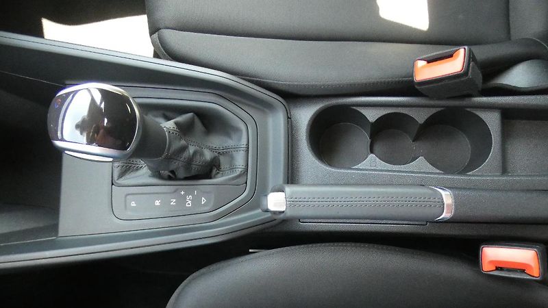 Audi A1 35 TFSI S-line Stronic - fotka 17 z 22