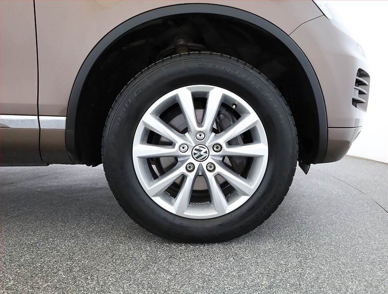Volkswagen Touareg (2011) 3.0 TDI, 4X4, Automat - fotka 21 z 21
