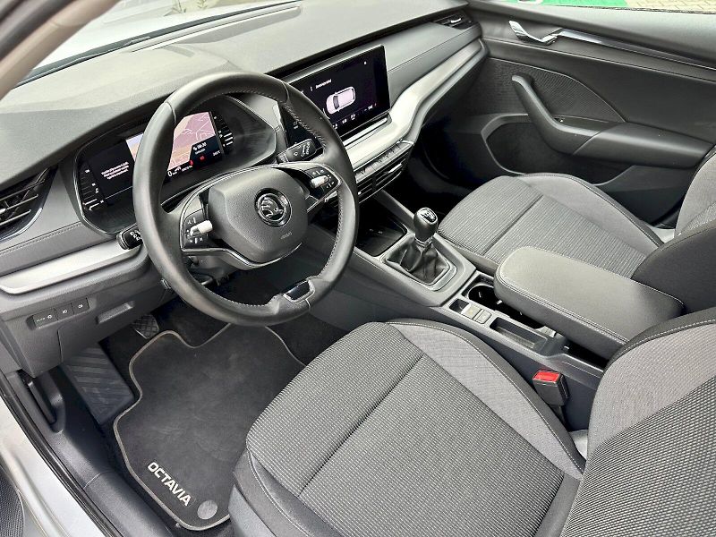 Škoda Octavia (2023) 2.0 TDI 85kW Ambition Combi - fotka 6 z 22
