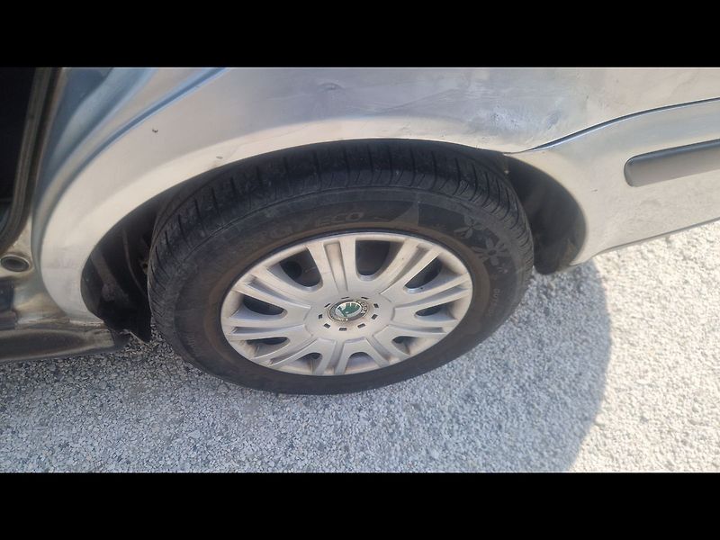 Škoda Octavia 1,9 TDI - fotka 7 z 8