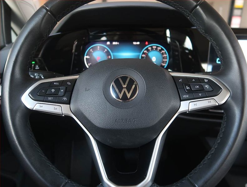 Volkswagen Golf (2020) Life 2.0 TDI, Automat - fotka 16 z 21