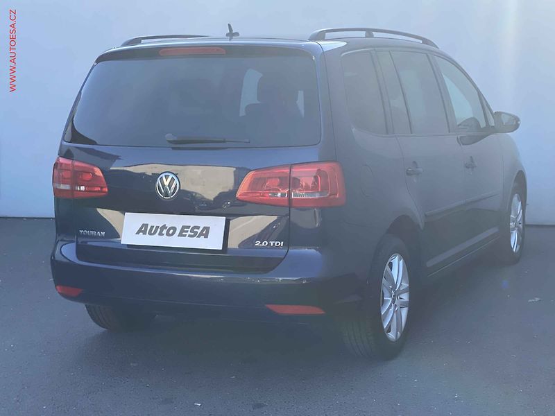 Volkswagen Touran (2014) 2.0 TDi, Comfortline, +kola - fotka 4 z 18