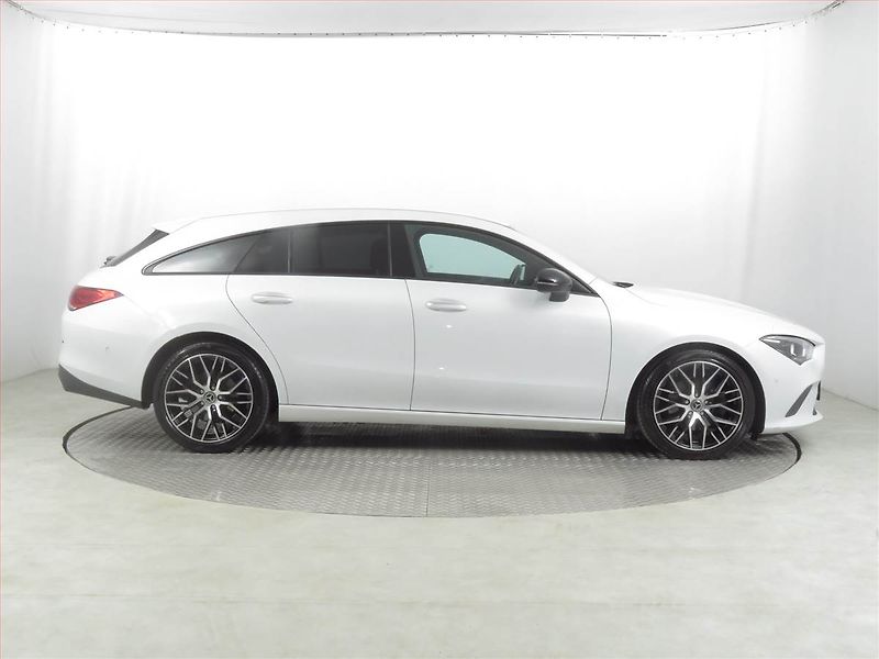 Mercedes-Benz CLA (2020) 200 d - fotka 6 z 28