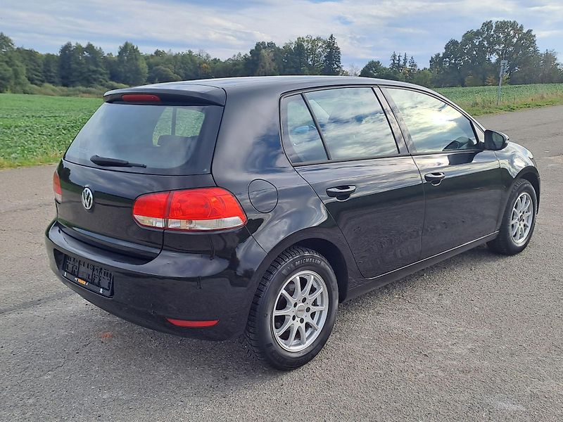 Volkswagen Golf (2012) 1.4 16V 59 KW, SERVISKA, PĚKNÝ - fotka 5 z 36