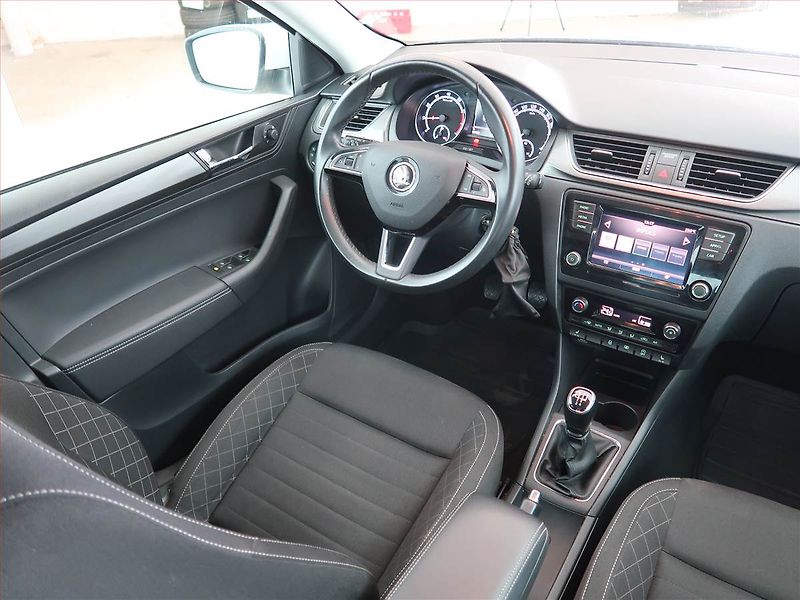 Škoda Rapid (2019) 1.0 TSI, Bi-Xenony, Tempomat - fotka 7 z 19