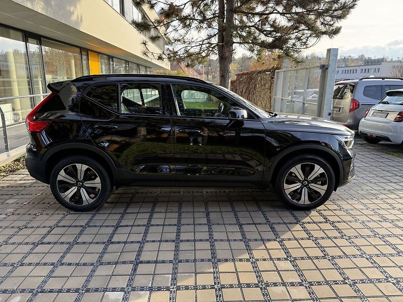 Volvo XC40 Recharge Single Motor 69kWh - fotka 35 z 36